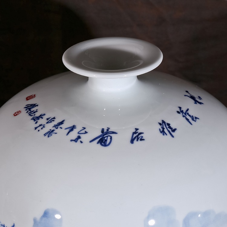 周惠勝手繪青花瓷花瓶梅瓶家居工藝品-題字