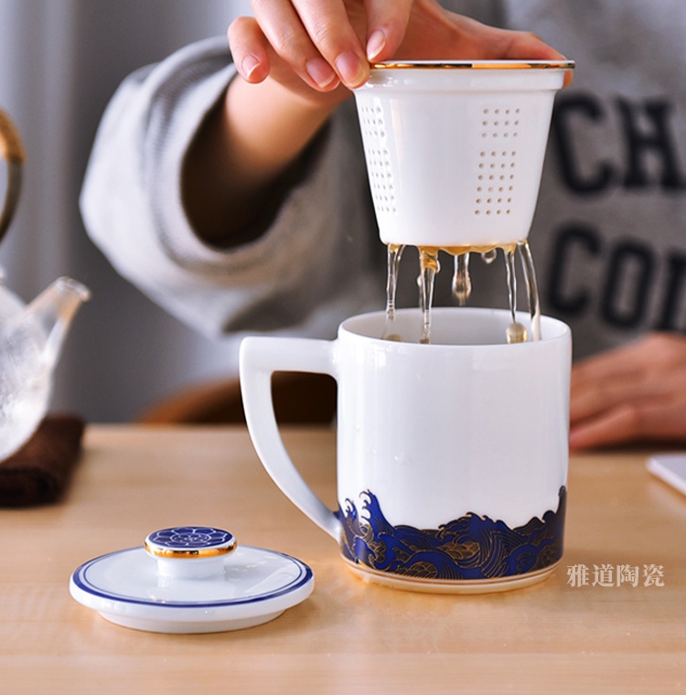 景德鎮辦公室泡茶茶杯（描金海浪）(圖1)