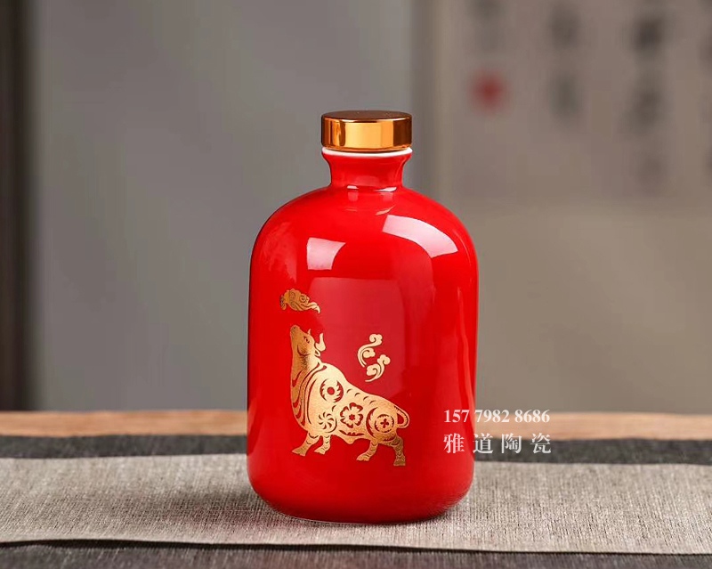 一斤裝個性陶瓷小酒壇（福牛獻瑞）